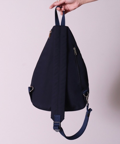 anello（アネロ）の「(LF)【anello】6ポケット クロス ボディバッグ（ボディバッグ/ウエストポーチ・レディース・ネイビー/オリーブ/グレイッシュベージュ/ブラック/グレー/アイボリー・ONE SIZE）」の11枚目の写真