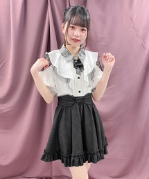 ラッフル肩開き半袖ブラウス