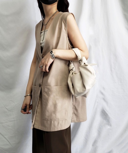 me+em select（ミームセレクト）の「コットンリネンオーバーサイズスリットジレベスト（ベスト・レディース・ブラック/ベージュ/ブラウン/ナチュラル・MEDIUM）」の17枚目の写真