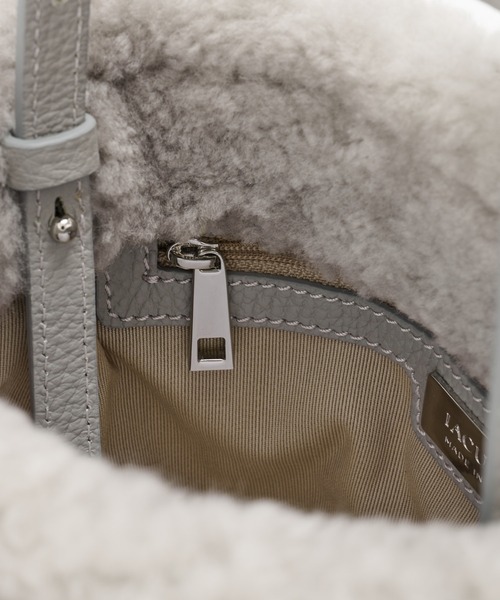 IACUCCI（イアクッチ）の「テア XS MONTONE/CERVO（ショルダーバッグ・レディース・ライトグレー/ベージュ系その他・FREE）」の16枚目の写真