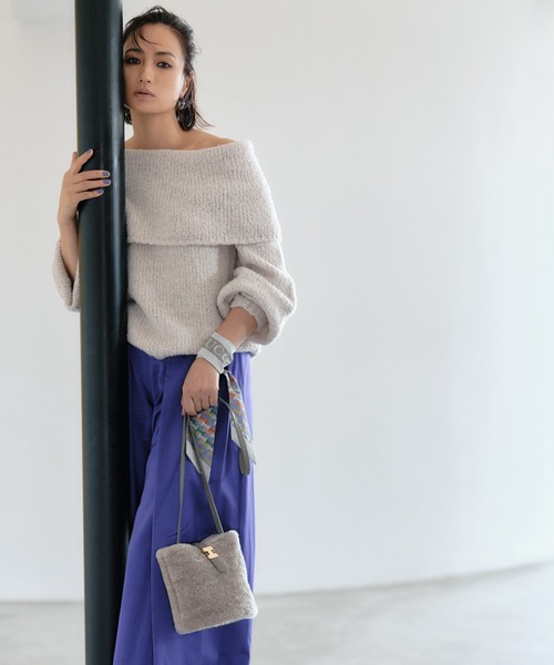 IACUCCI（イアクッチ）の「テア XS MONTONE/CERVO（ショルダーバッグ・レディース・ライトグレー/ベージュ系その他・FREE）」の3枚目の写真