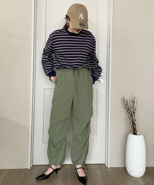 LOWRYS FARM（ローリーズファーム）の「ボーダーソデボリュームＴシャツ　125423（Tシャツ/カットソー・レディース・ブラック/ネイビー/アイボリー・FREE）」の14枚目の写真