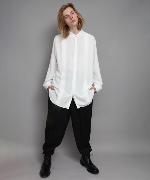 ato（アトウ）の「OVERSIZED BAND COLLAR SHIRTS（シャツ/ブラウス・メンズ・ホワイト/ブラック/イエロー/ライトグリーン・44/46/48）」の8枚目の写真