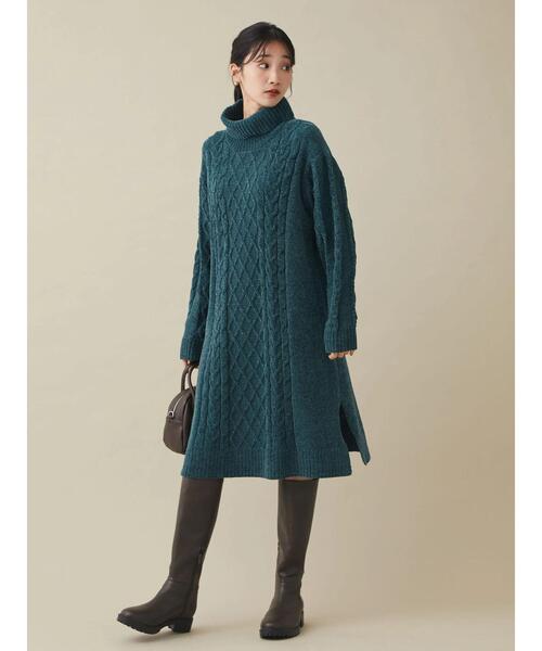 CRAFT STANDARD BOUTIQUE(クラフトスタンダードブティック)の「モールケーブル編みタートルネックワンピース ◆(ワンピース・レディース・ブルーグリーン/オフホワイト/ブラック・FREE)」の7枚目の写真