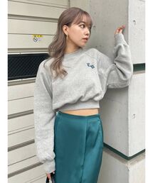 ボリュームスリーブクロップドスウェットトップス