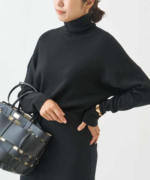 journal standard L'essage（ジャーナルスタンダードレサージュ）の「cash feel wool ハイネックプルオーバー（ニット/セーター・レディース・ブラック/ブラック系その他/ホワイト・FREE）」の17枚目の写真