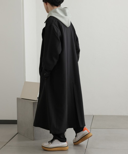 COLONY 2139（コロニートゥーワンスリーナイン）の「コンフォートストレッチダブルコート（トレンチコート・メンズ・ブラック・MEDIUM/LARGE）」の16枚目の写真