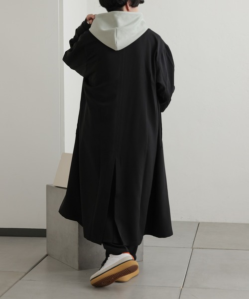 COLONY 2139（コロニートゥーワンスリーナイン）の「コンフォートストレッチダブルコート（トレンチコート・メンズ・ブラック・MEDIUM/LARGE）」の17枚目の写真