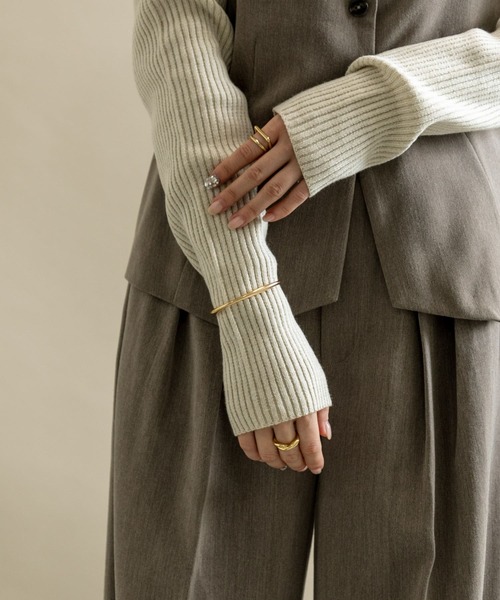 SMELLY（スメリー）の「ニュアンスラインスリムバングル（ブレスレット・レディース・シルバー/ゴールド・-）」の4枚目の写真