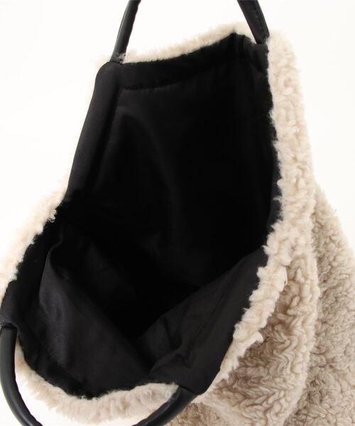 clear（クリア）の「ボアトートバッグ（トートバッグ・レディース・アイボリー/モカ・F）」の5枚目の写真