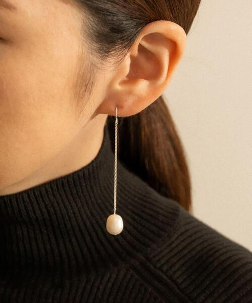 SMELLY(スメリー)の「SMELLY so’ pearl chain pierce slv(ピアス(両耳用)・レディース・シルバー系その他・-)」の2枚目の写真