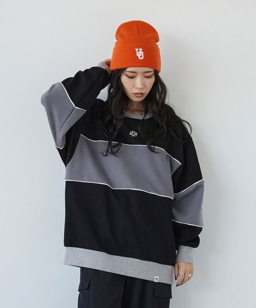 179/WG（イチナナキュウダブルジー）の「裏シャギーバイカラーBIGプルオーバー（スウェット・レディース・オフホワイト/ブラック/トップグレー・FREE）」の2枚目の写真