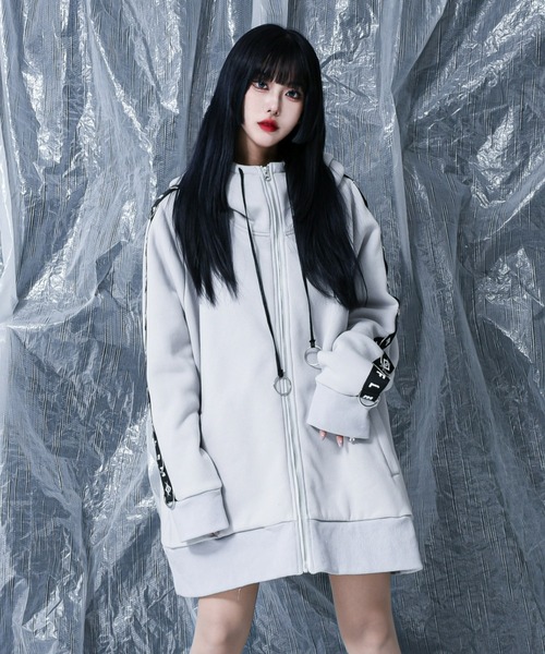 REFLEM/レフレム』DリングロゴテープハイネックZIPパーカー