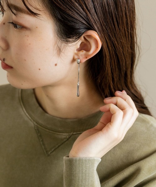 SMELLY(スメリー)の「ドロップチェーンピアス(ピアス(両耳用)・レディース・シルバー・-)」の6枚目の写真
