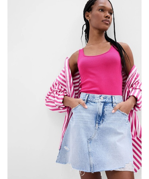 GAP（ギャップ）の「モダン タンクトップ（タンクトップ・レディース・ホワイト/ブラック/ネイビー/ライトグレー/グリーン/ピンク/ブラック×ホワイト・XS/XL/S/M/L/XXS）」の7枚目の写真