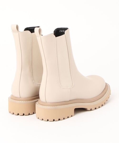 ORiental TRaffic（オリエンタルトラフィック）の「スクエアトゥチェルシーブーツ（ブーツ・レディース・ブラック/ホワイト・L/M/XL/S）」の3枚目の写真