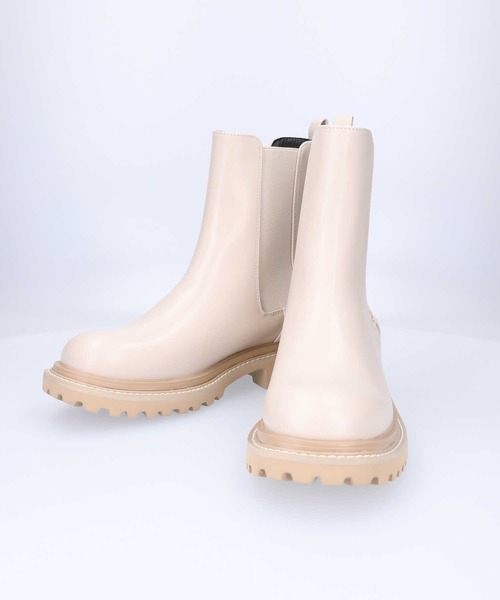 ORiental TRaffic（オリエンタルトラフィック）の「スクエアトゥチェルシーブーツ（ブーツ・レディース・ブラック/ホワイト・L/M/XL/S）」の2枚目の写真