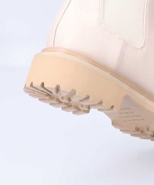 ORiental TRaffic（オリエンタルトラフィック）の「スクエアトゥチェルシーブーツ（ブーツ・レディース・ブラック/ホワイト・L/M/XL/S）」の11枚目の写真