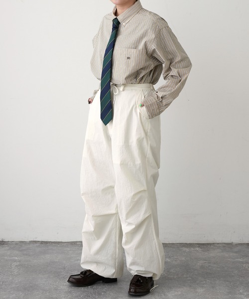 MONO-MART LADY'S(モノマートレディース)の「ナイロンミリタリータックワイドスノーパンツ(カーゴパンツ・レディース・ホワイト/ブラック/カーキ/サックスブルー/ピンク・S/M)」の20枚目の写真