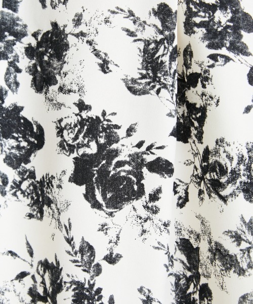 marun（マルン）の「＜大きいサイズ＞ バックリボンプリントスカート marun（スカート・レディース・ブラック系/ホワイト系・L/LL/3L/4L/5L）」の13枚目の写真