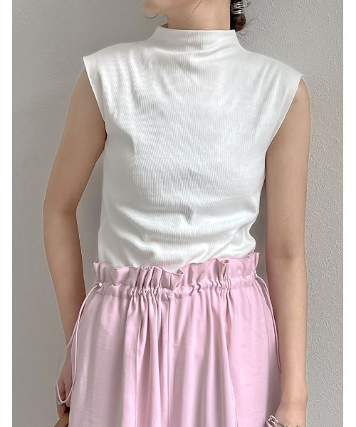 Re:EDIT（リエディ）の「リブカットソーハイネックノースリーブトップス（Tシャツ/カットソー・レディース・グリーン/ブルー/モカ/ホワイト×ブラック/ホワイト/ブラック・LARGE/MEDIUM）」の7枚目の写真