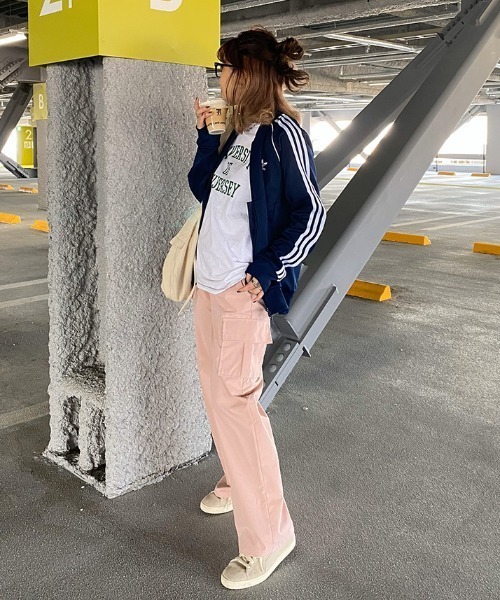 ISOOK（アイスー）の「Pink cargo pants / ピンクカーゴパンツ