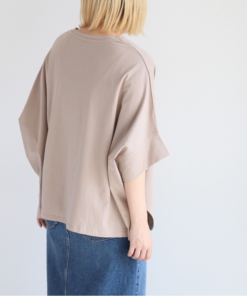 cepo(セポ)の「<新色追加>カレッジロゴポンチョTee(Tシャツ/カットソー・レディース・ブラック/オフホワイト/イエロー/ベージュ/ブラック系その他/ホワイト系その他/ベージュ系その他・M)」の18枚目の写真