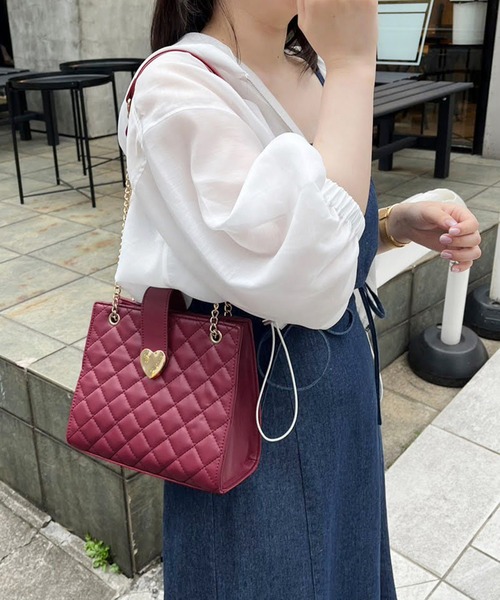 one after another NICE CLAUP（ワンアフターアナザーナイスクラップ）の「ハートエンブレム付きキルティングバック【WEB限定色あり】（ショルダーバッグ・レディース・ブラック/レッド/ピンク/アイボリー・FREE）」の21枚目の写真