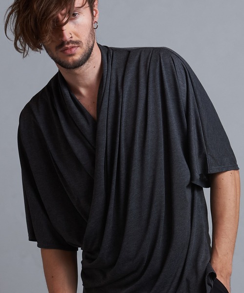 NO ID.（ノーアイディ）の「【NO ID.】Cache Coeur Drape Dolman Half Sleeve T-shirt / カシュクール ドレープ ドルマン ハーフ スリーブ Tシャツ（Tシャツ/カットソー・メンズ・ブラック/グレー/ホワイト・ONE SIZE）」の3枚目の写真