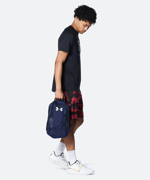 UNDER ARMOUR(アンダーアーマー)の「UAシューズバッグ2(バスケットボール/メンズ)(エコバッグ/サブバッグ・メンズ・ネイビー・ONESIZE)」の4枚目の写真