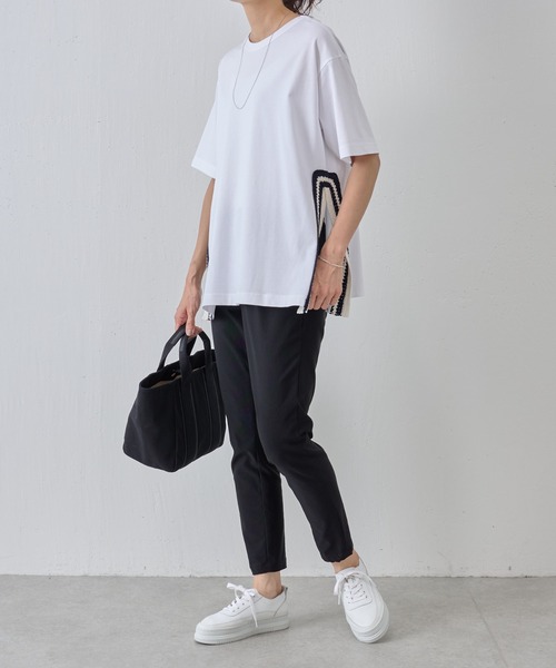BEARDSLEY ビアズリー　かぎ針サイドスリットTシャツ　ホワイト　F BEARDSLEY（ビアズリー）の「かぎ針サイドスリットTシャツ（T