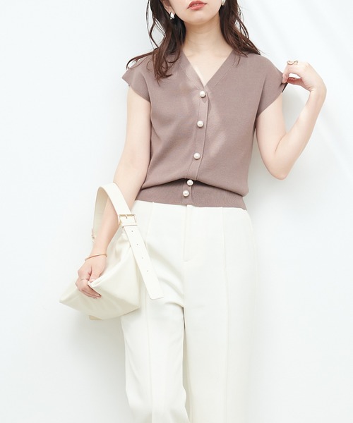 natural couture（ナチュラルクチュール）の「BIGパールノースリニット（タンクトップ・レディース・ブラック/ブルー/アイボリー/モカ・FREE）」の15枚目の写真