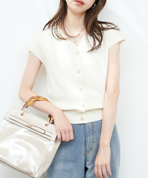 natural couture（ナチュラルクチュール）の「BIGパールノースリニット（タンクトップ・レディース・ブラック/ブルー/アイボリー/モカ・FREE）」の6枚目の写真