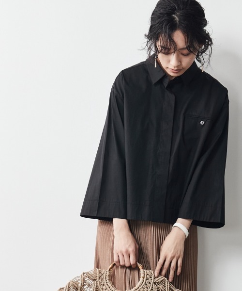 CHIC STYLE（シックスタイル）の「＜大きいサイズ＞綿100％クロップド丈シャツ シックスタイル（シャツ/ブラウス・レディース・ブラック/ワイン・L/LL/3L/4L/5L）」の2枚目の写真