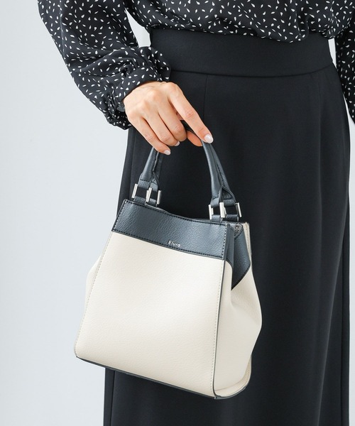 Elura（エルーラ）の「リュクスエアリー変形ショルダー（ハンドバッグ・レディース・ベージュ/ブラック系その他/ブラック/オフホワイト・ONE SIZE）」の3枚目の写真