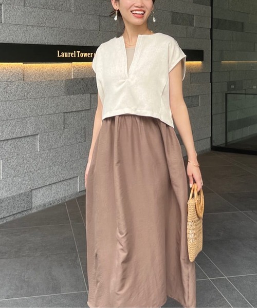 Chez toi(シェトワ)の「ツイードプルオーバー×カット布帛ドッキングワンピース(ワンピース・レディース・ブラック/モカ/ライトグレー・FREE)」の3枚目の写真