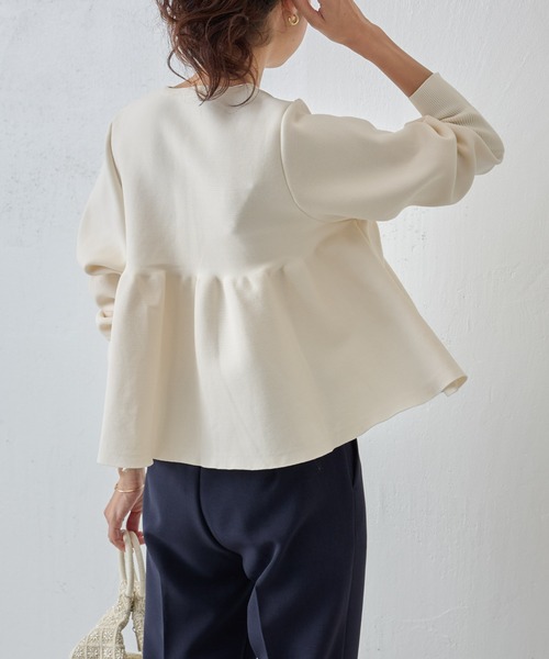 BEARDSLEY（ビアズリー）の「ペプラムニットカーデ（ノーカラージャケット・レディース・ブラック/アイボリー・FREE）」の3枚目の写真