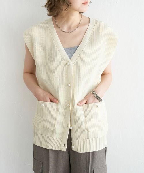 notch.（ノッチ）の「パールボタンベスト（ベスト・レディース・オフホワイト/ブラック/チャコールグレー・M）」の8枚目の写真