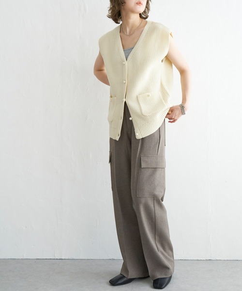 notch.（ノッチ）の「パールボタンベスト（ベスト・レディース・オフホワイト/ブラック/チャコールグレー・M）」の10枚目の写真