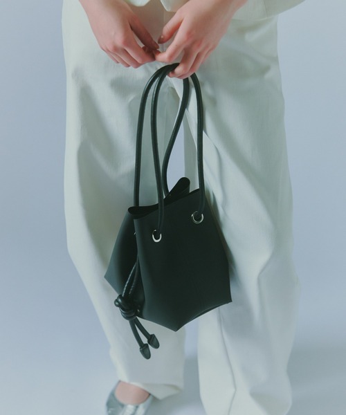 THE ART OF CARRYING(ジアートオブキャリング)の「【THE ART OF CARRYING】POUCH(ショルダーバッグ・メンズ・ブラック/ホワイト・FREE)」の18枚目の写真