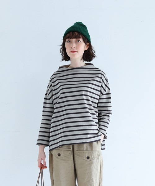 NARU FACTORY（ナルファクトリー）の「デラヴェボーダーポーセリンシャツ（Tシャツ/カットソー・レディース・ホワイト×ブラック/グレー×ホワイト/グレイッシュベージュ/ブラック×ホワイト・FREE）」の4枚目の写真