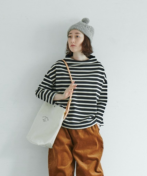 NARU FACTORY（ナルファクトリー）の「デラヴェボーダーポーセリンシャツ（Tシャツ/カットソー・レディース・ホワイト×ブラック/グレー×ホワイト/グレイッシュベージュ/ブラック×ホワイト・FREE）」の7枚目の写真