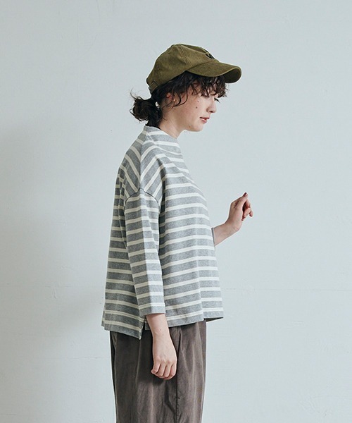 NARU FACTORY（ナルファクトリー）の「デラヴェボーダーポーセリンシャツ（Tシャツ/カットソー・レディース・ホワイト×ブラック/グレー×ホワイト/グレイッシュベージュ/ブラック×ホワイト・FREE）」の11枚目の写真