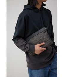 AZUL by moussy（アズールバイマウジー）の「モノグラムジャガードクラッチバッグ（ショルダーバッグ・メンズ）」