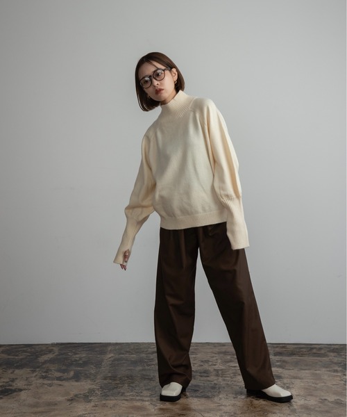 Amiur(エミレ)の「alpaca touch volume sleeve knit / アルパカタッチボリュームスリーブニット(ニット/セーター・レディース・アイボリー/ブラック/ベージュ・FREE)」の7枚目の写真