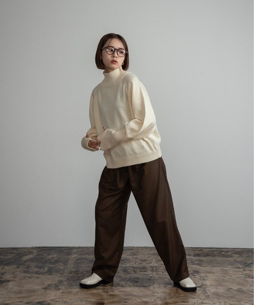 Amiur(エミレ)の「alpaca touch volume sleeve knit / アルパカタッチボリュームスリーブニット(ニット/セーター・レディース・アイボリー/ブラック/ベージュ・FREE)」の8枚目の写真
