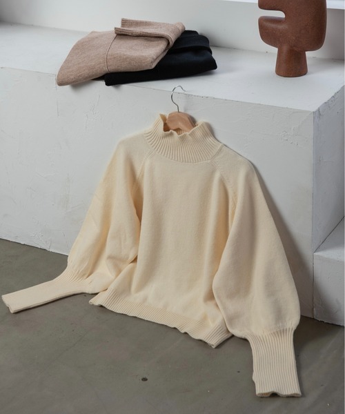 Amiur(エミレ)の「alpaca touch volume sleeve knit / アルパカタッチボリュームスリーブニット(ニット/セーター・レディース・アイボリー/ブラック/ベージュ・FREE)」の16枚目の写真