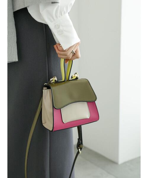 Te chichi(テチチ)の「バイカラーミニバッグ(ハンドバッグ・レディース・グリーン/ブラウン/ピンク・F)」の3枚目の写真