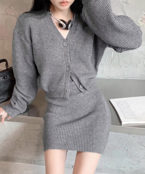 Miniministore(ミニミニストア)の「ニットセットアップ レディース 秋冬韓国(アンサンブル・レディース・グレー/ブラック/ベージュ・フリー)」の6枚目の写真