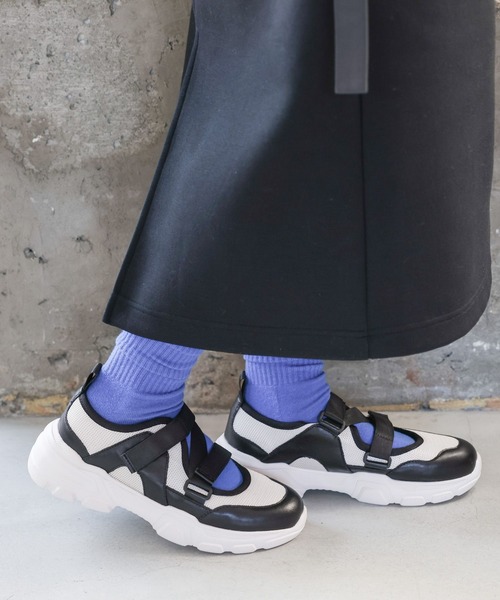 LEPSIM（レプシィム）の「ベルトボリュームスニーカー　991930（スニーカー・レディース・ブラック/オフホワイト/ベージュ・MEDIUM/LARGE）」の8枚目の写真